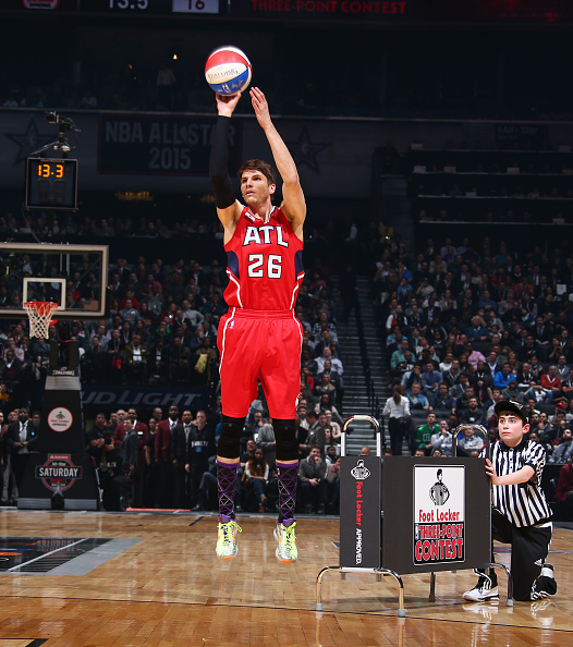 元宇丰舞台灯光logo设计案例